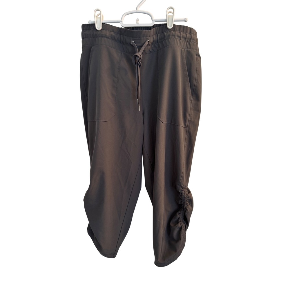 Tek Gear Cropped Pants Womens Medium Gray DryTek Ruched Hem Drawstring Pockets